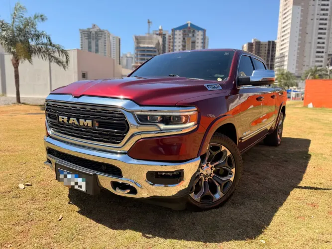 Ram 1500 Limited 5.7 CD 4X4 Aut. 2024