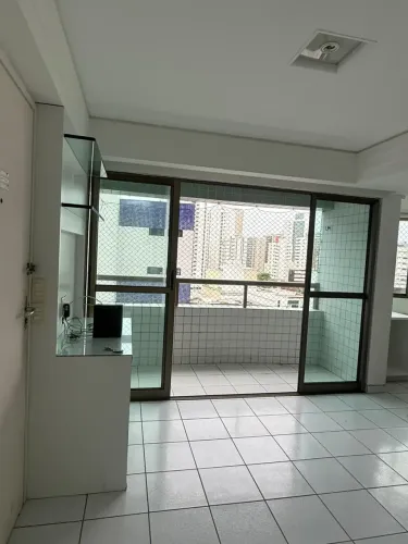 (RCR) Próximo ao CBV | Andar alto | Amplo 2 quartos + dep. completa