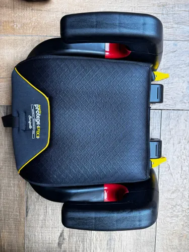 Assento elevação isofix praticamente novo