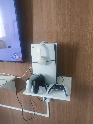 PS5 Mídia Digital - 1TB - 3 Controles + Carregador controle + Jogos