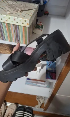 salto alto preto (usado 1 vez)
