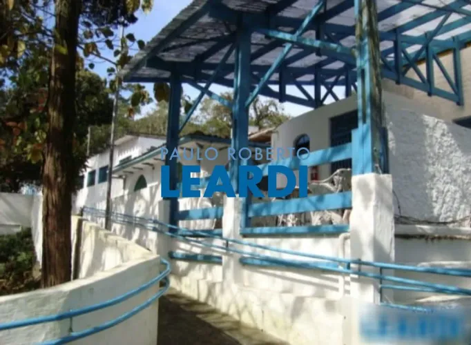 CASA ASSOBRADADA - RIO GRANDE - SP