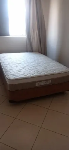 Cama box com colchão tamanho padrão 1,88 x 1,38 mts