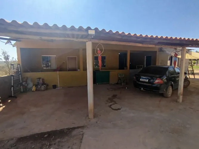 Casa a venda em Morada Nova de Minas/ MG