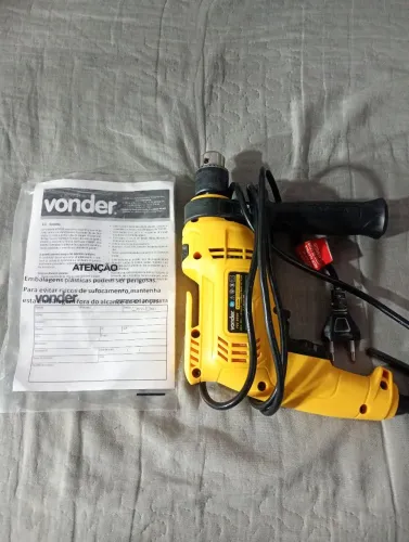 Vendo furadeira nova!