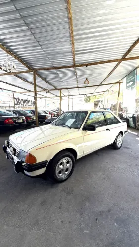 Ford Escort XR3 1.8 / 1.6 Beneton/form./laser 1985