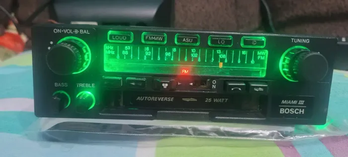 Rádio Bosch Miami3 somente Bluetooth