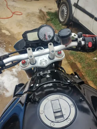 A moto tem que meche no cabeçote