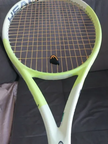 Vende-Se: Raquete Head Extreme