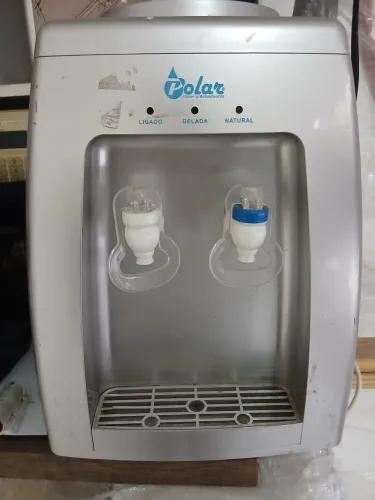 BEBEDOURO DE MESA  PARA SER USADO COM GALÃO