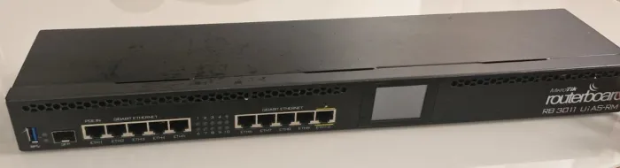 MIKROTIK RB 3011.UIAS-RM (usado)