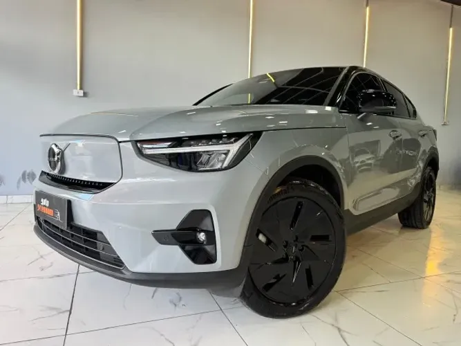 Volvo C40 Recharge Plus (elétrico) 2024