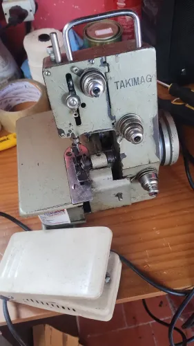 Máquina de costura sem correia