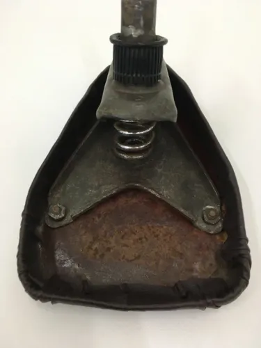 Selin Banco Monark Monareta Mirim Brisa aro 14 - Marrom