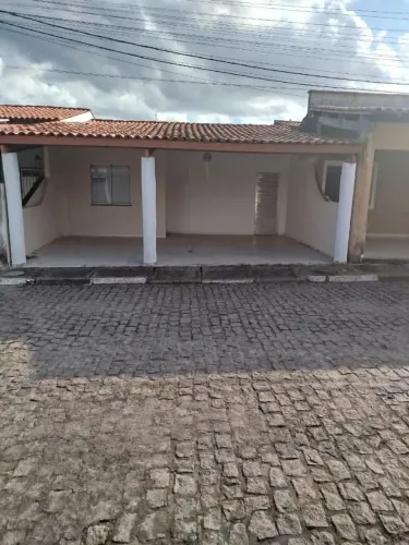 Alugo casa no condomínio Quintas do sol