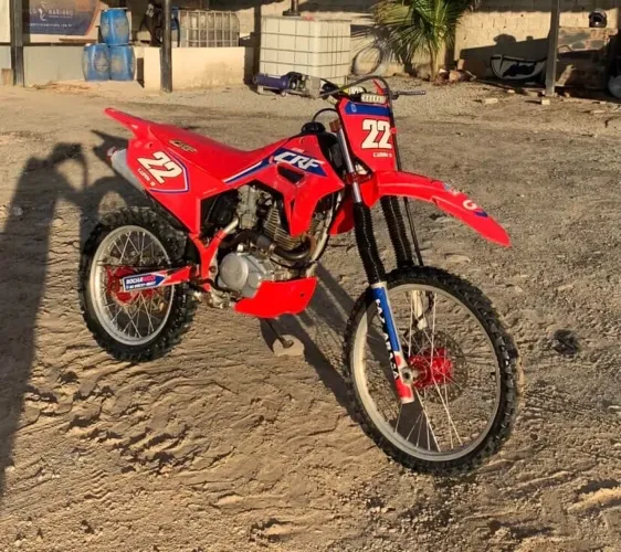 Moto sem nem um defeito só pega e ser feliz 