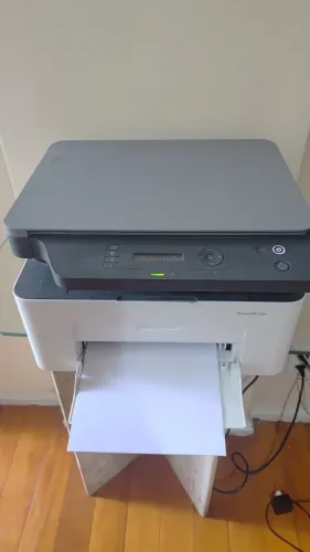 ?Impressora Multifuncional HP Laser 135a - Estado de Nova