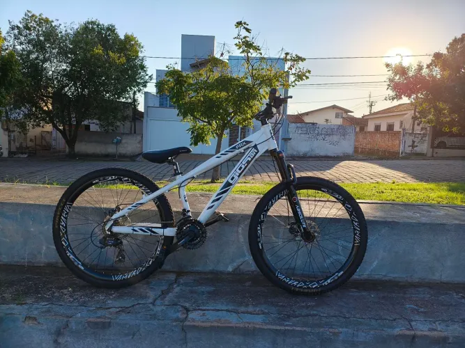Gios FR-X | Equipada com Shimano Tourney