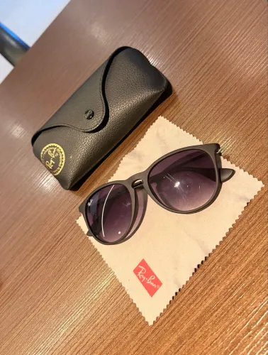 Ray-Ban RB4171 Erika Original
