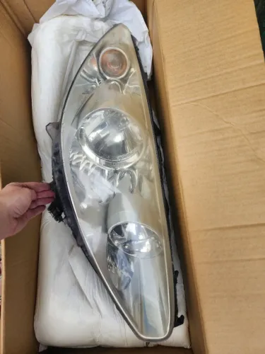 Farol peugeot 308 o par
