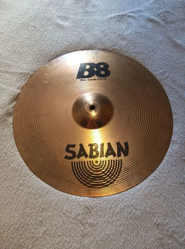 ## Prato de bateria Sabian B8 Thin Crash 16, sem detalhes, excelente custo benefício!!