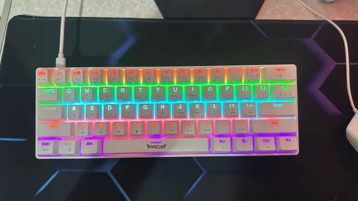 Teclado mecânico TGT sherman apenas 3 meses de uso