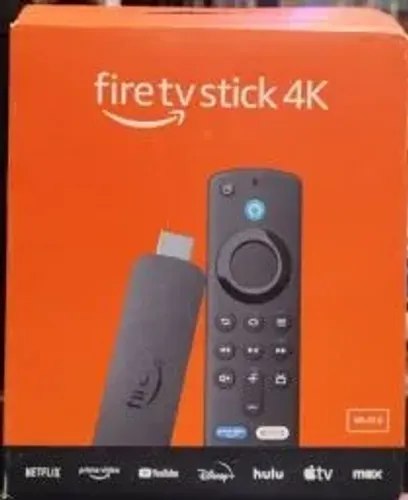 Amazon Fire stick 4K Wi-Fi 6 dual-band com Alexa.