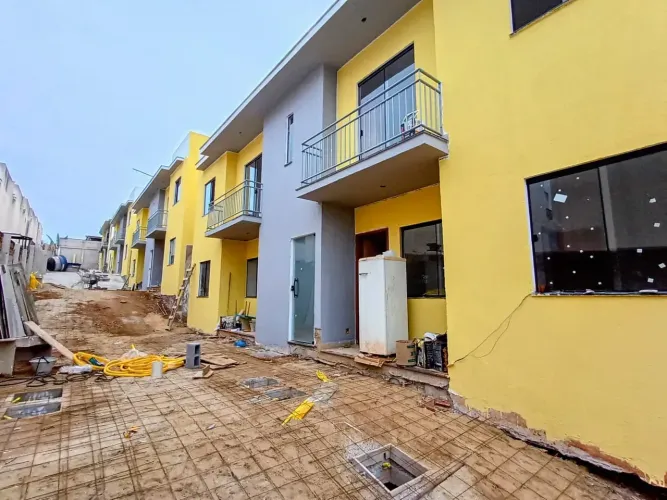 Imóvel para venda com 50 metros quadrados com 2 quartos em Laranjal - São Gonçalo - RJ