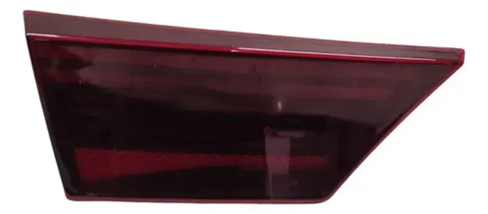 Lanterna Traseira Tampa Esquerda Paralela Kia Cerato 2022 Esquerdo/motorista Vermelho