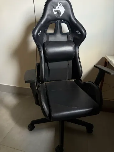 Vendo Cadeira Gamer Fox. Muito bem conservada!!