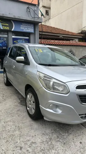Chevrolet Spin LT 1.8 8V Econo.flex 5P Mec. 2013