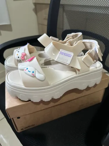 Melissa hello kitty