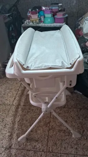 Banheira de bebê com trocador