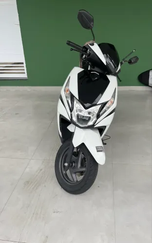 Vende-se honda elite