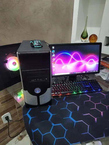 Pc AMD Fx-6300 Six Core, Memória 10 Gb, Monitor 19 Pol, HD 250 Gb, Bem Rápido, Eficiente.
