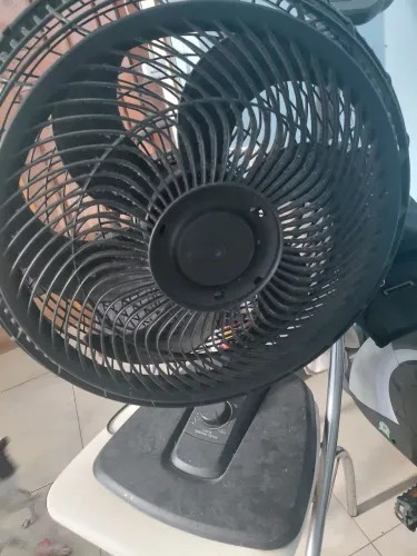 Ventilador Arno bom estado de uso porém com defeito