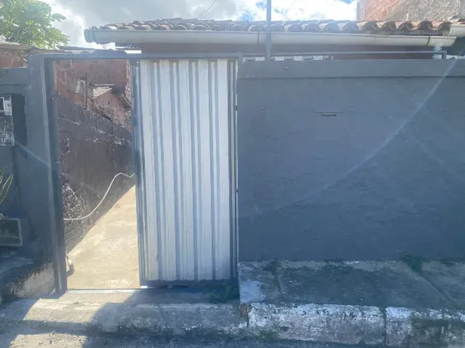 Casa térrea 1/4 Centro Lauro de Freitas