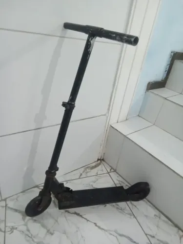 Patinete preto