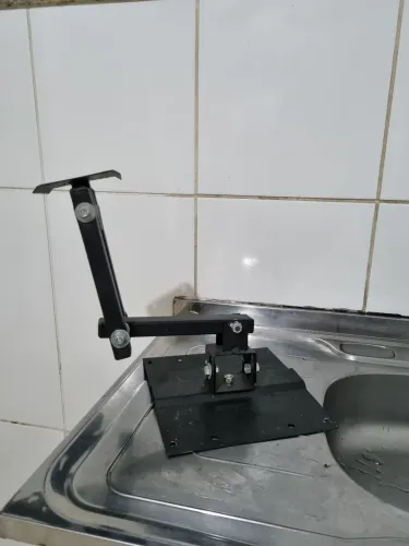 Suporte de TV articulado
