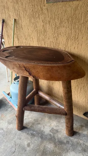MESA para churrasqueira com tábua e suporte para cerveja e copos 