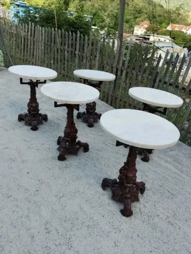 Conjunto de mesas auxiliar
