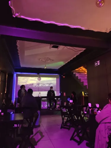 **bar completo Local privilegiado**