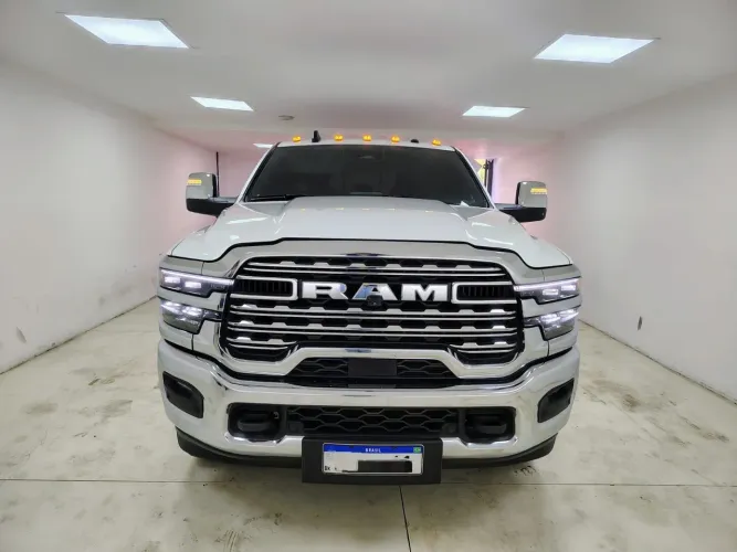 Ram 3500 Limited Longhorn 6.7 TB CD Diesel 2025