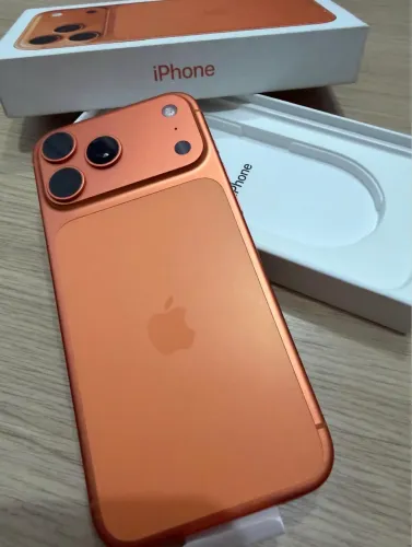 iPhone 17 pro max 356 gb