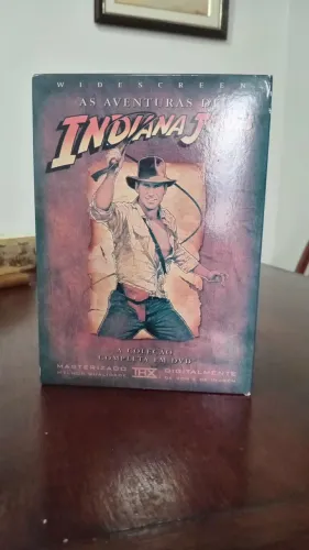 Box DVD Indiana Jones + DVD Indiana Jones e o Reino da Caveira de Cristal