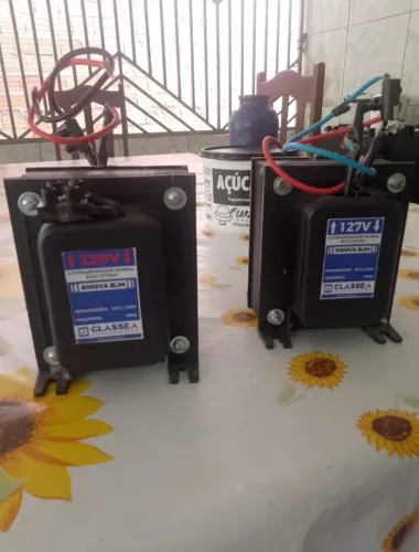 Vende-se 2 Transformadores