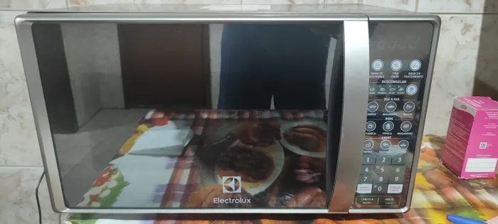 Micro-ondas Electrolux 20l Cor Inox Espelhado