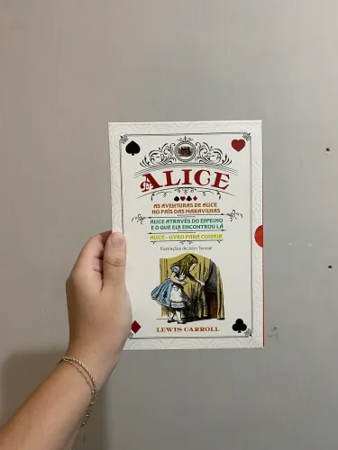 BOX LIVROS ALICE NO PAÍS DAS MARAVILHAS