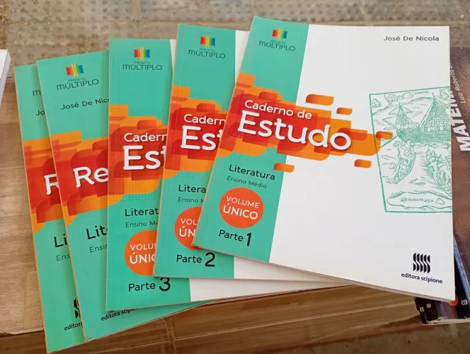 Livro de Literatura Projeto Múltiplo 