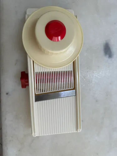 Cortador Manual Retrô Super Slicer - com Protetor de Mão